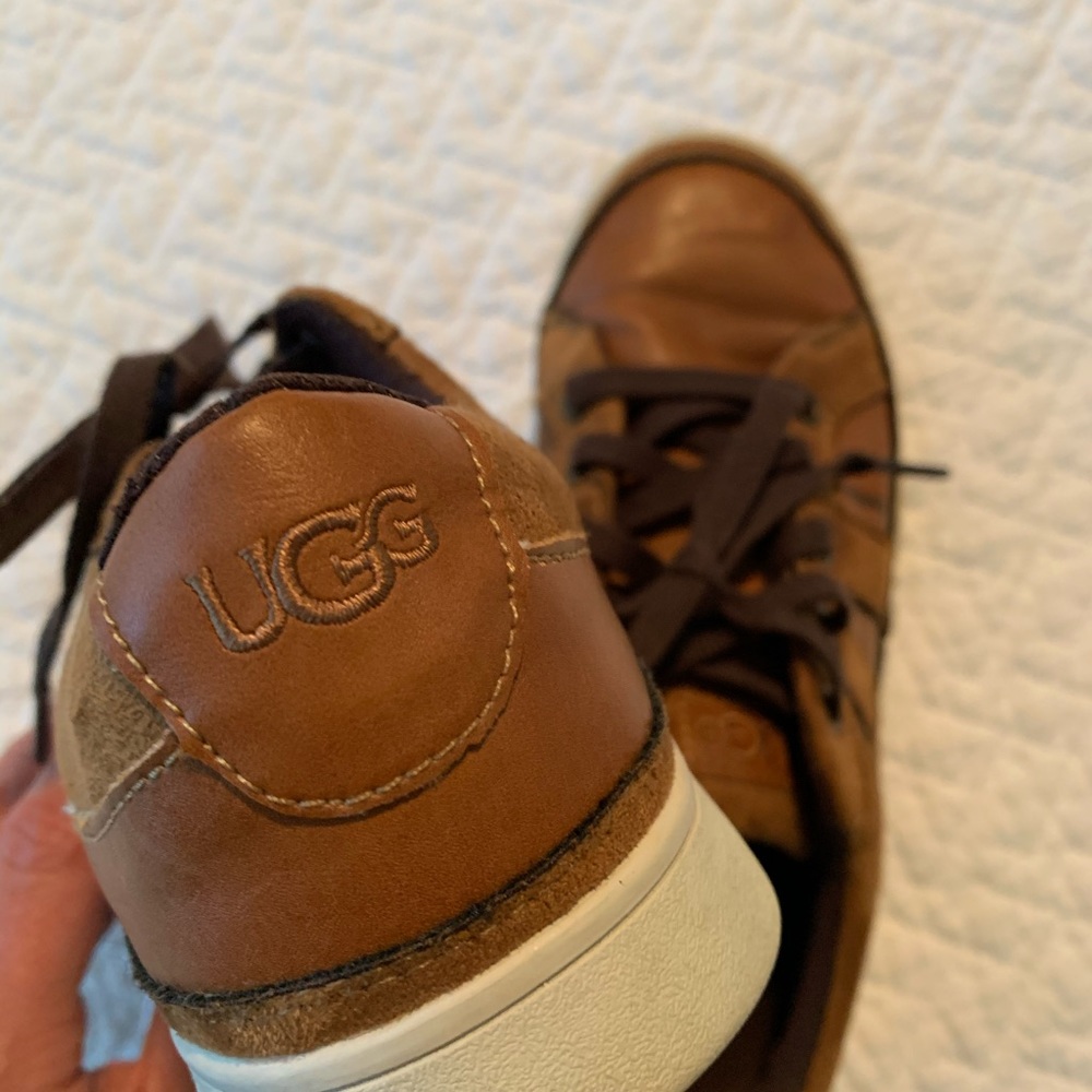 Boys UGG brown leather sneakers
